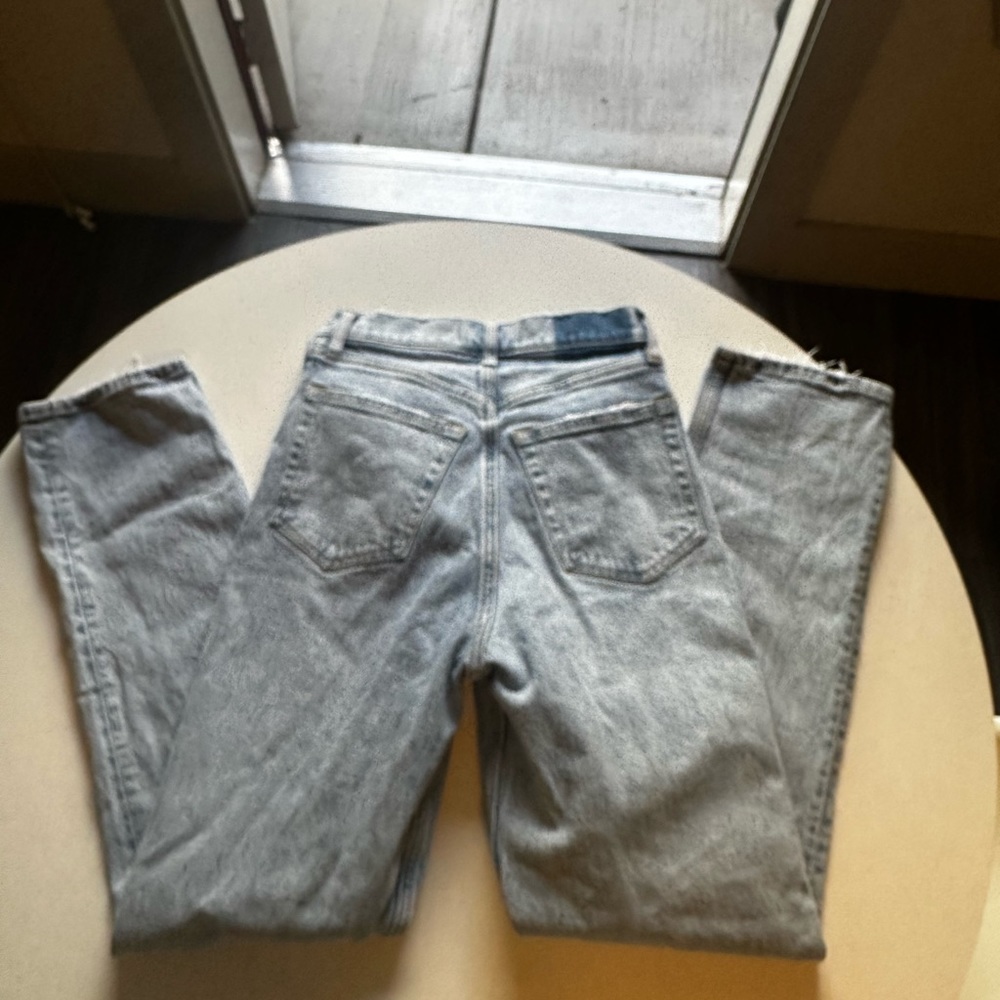 Abercrombie Curve Love Ultra High Rise 90s Straight criss cross Jean - Picture 10 of 13